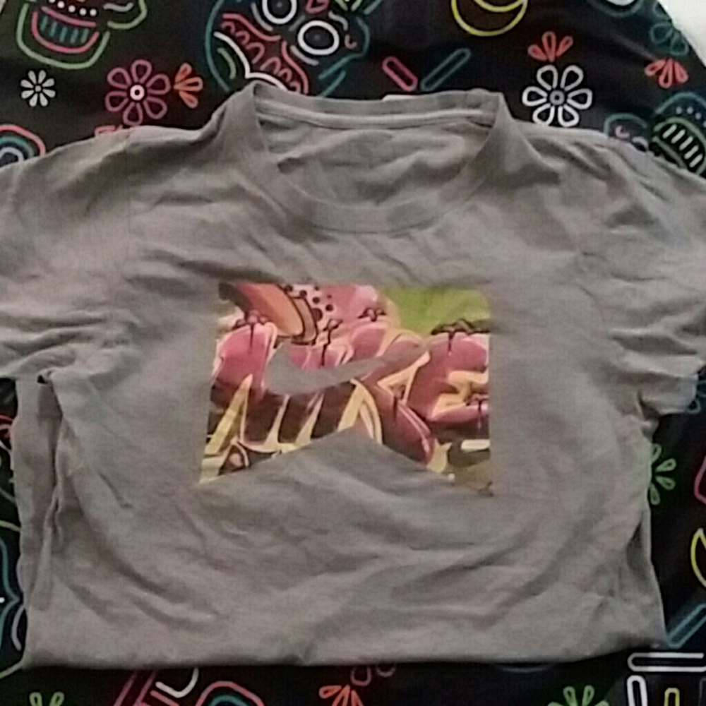 Nike t shirt